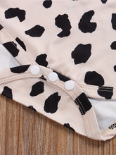 Load image into Gallery viewer, Baby set features a short-sleeved onesie with animal print, bloomer shorts with a bow, and matching headbands
